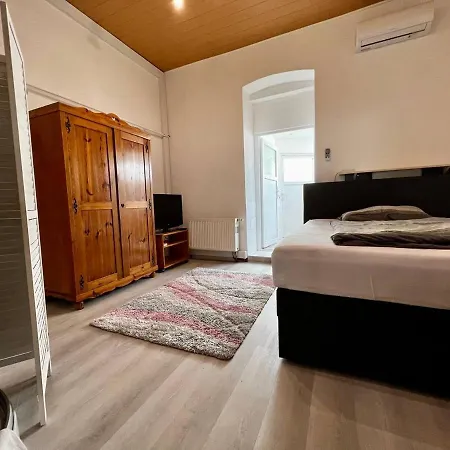 Gaeste-suite Bei Familie Abdalla 3*