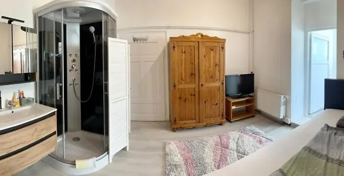 Gaeste-suite Bei Familie Abdalla 住宿加早餐酒店